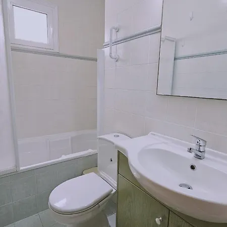Semesterbostad Zenon House Larnaca