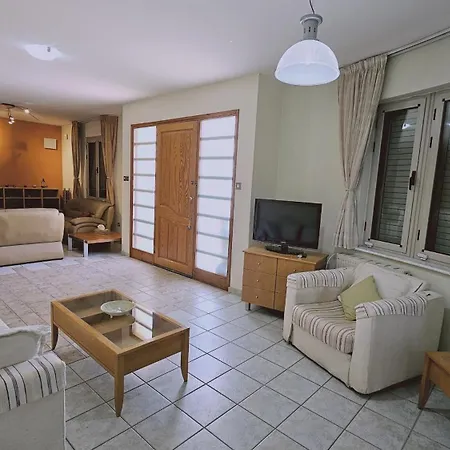 Zenon House Larnaca