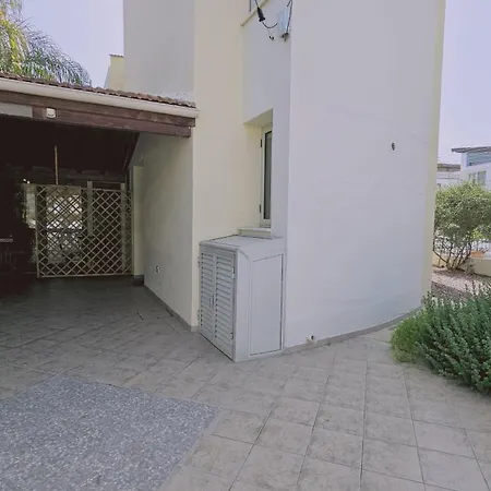 Zenon House